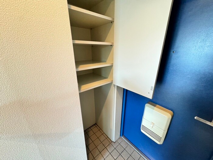 物件内観写真18　(靴箱)