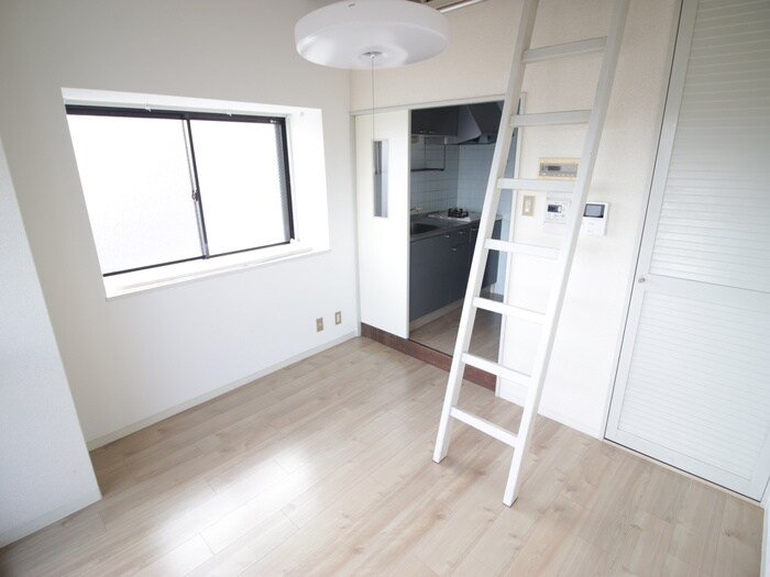 物件内観写真21　(居室)