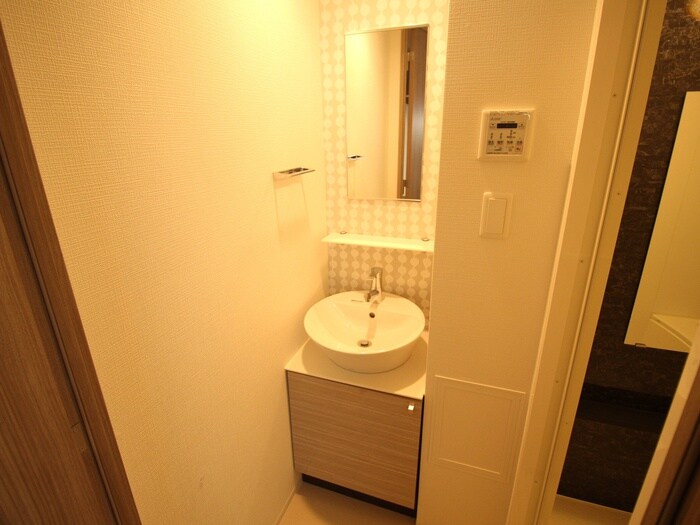 物件内観写真12　(洗面)