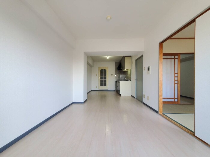 物件内観写真7　(居室)