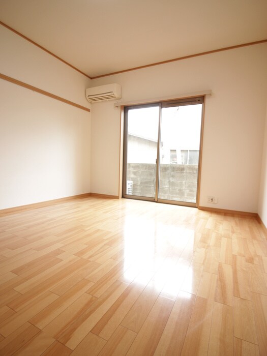 物件内観写真13　(居室)