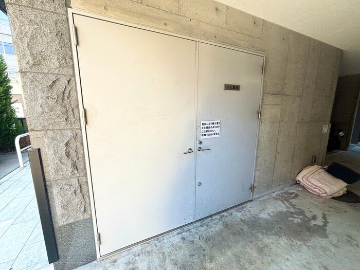 物件外観写真4　(建物設備)