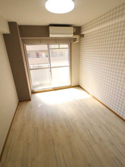 物件内観写真12　(居室)