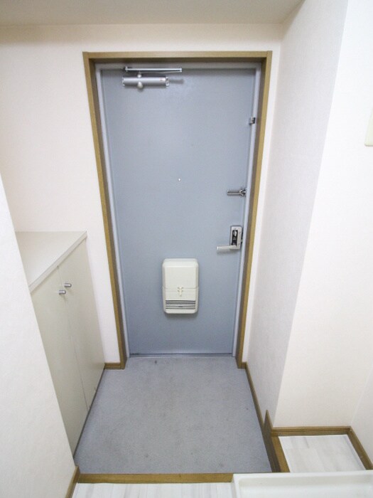 物件内観写真19　(玄関)