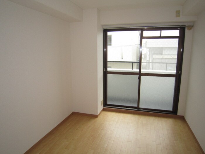 物件内観写真16　(居室)