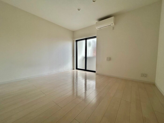 物件内観写真11　(居室)