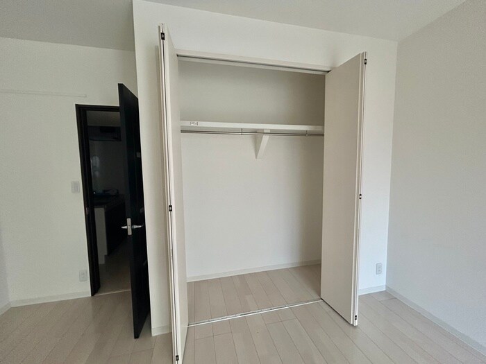 物件内観写真13　(収納)