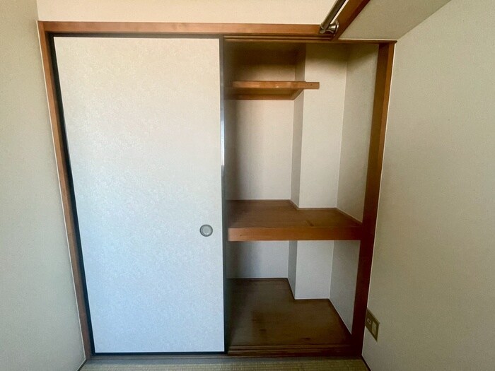 物件内観写真11　(収納)