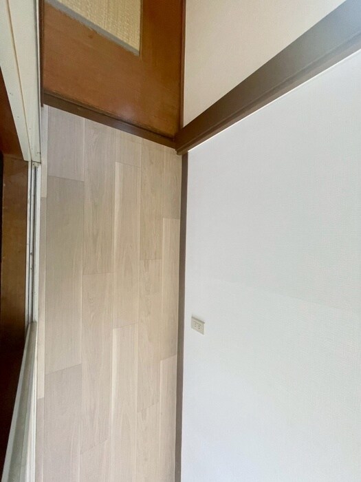 物件内観写真16　(玄関)