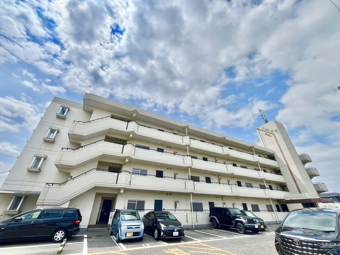 ラフォーレ東貝
