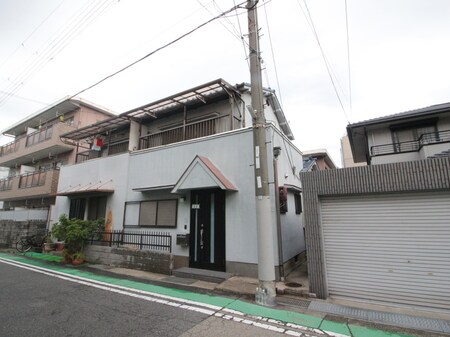 加島貸家　　東外観写真