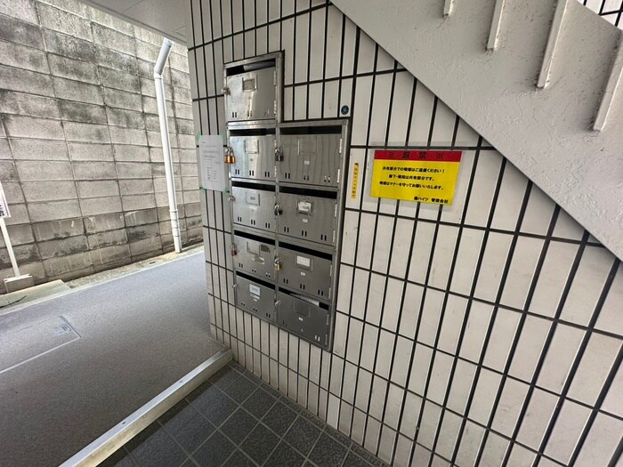 物件外観写真6　(建物設備)