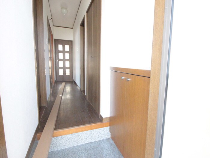 物件内観写真20　(廊下)