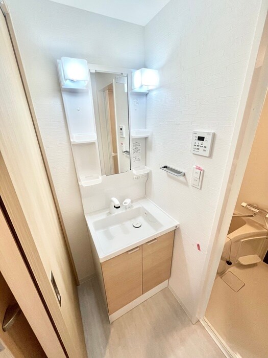 物件内観写真9　(洗面)