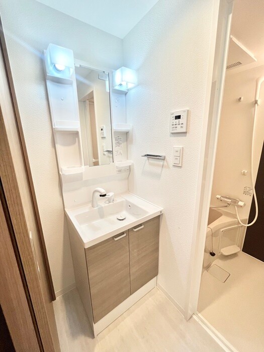 物件内観写真9　(洗面)