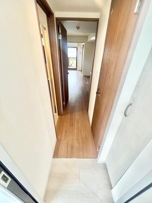 物件内観写真15　(玄関)