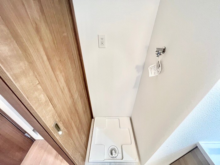 物件内観写真17　(洗濯機置場)