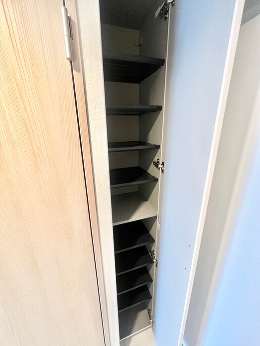 物件内観写真18　(靴箱)