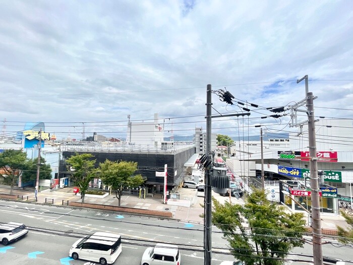 物件内観写真22　(室内からの展望)