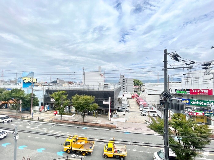 物件内観写真22　(室内からの展望)