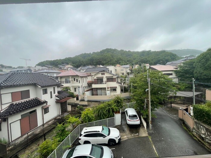 物件内観写真16　(室内からの展望)