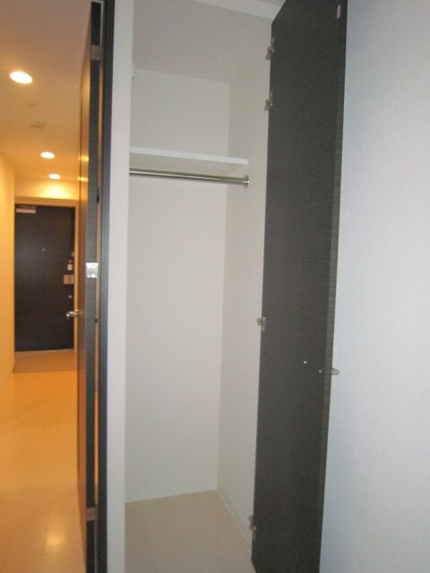 物件内観写真11　(収納)