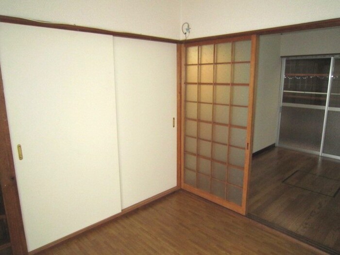 物件内観写真8　(居室)