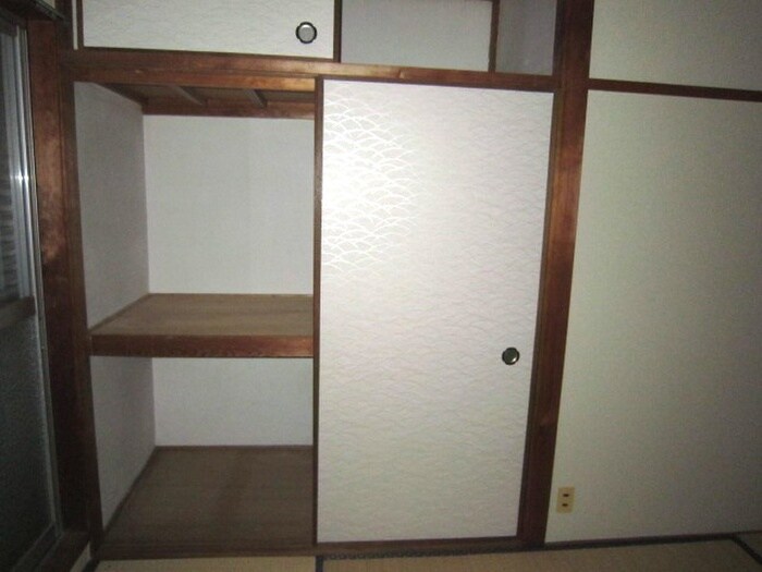物件内観写真12　(収納)