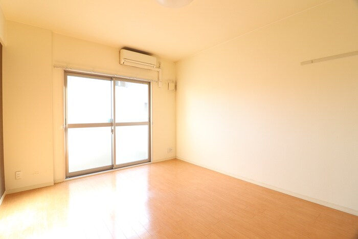 物件内観写真11　(居室)