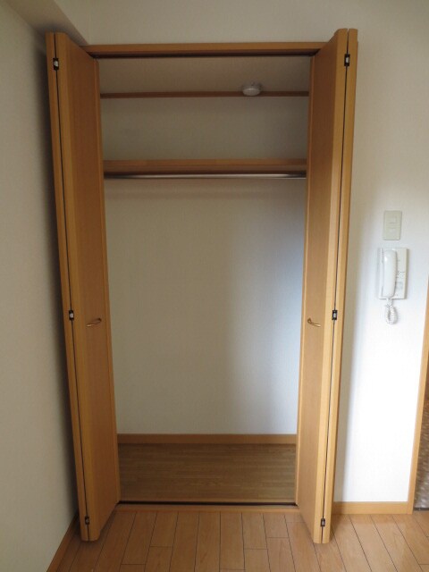 物件内観写真10　(収納)