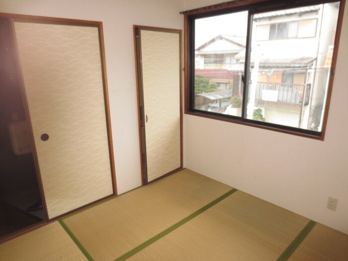 物件内観写真9　(居室)