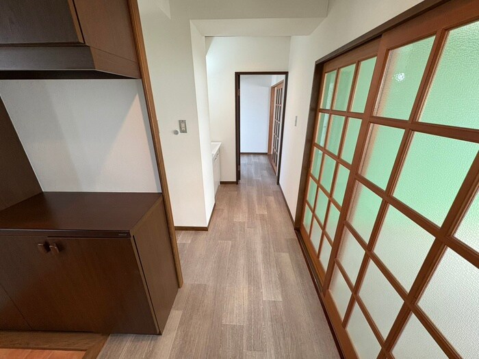 物件内観写真15　(廊下)