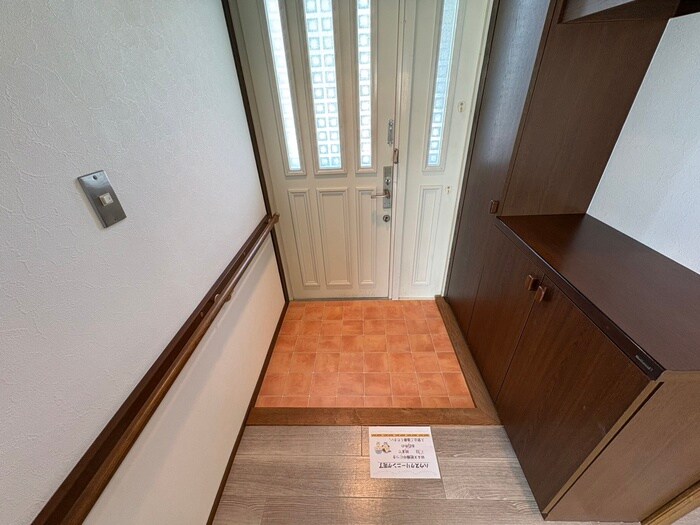 物件内観写真20　(玄関)