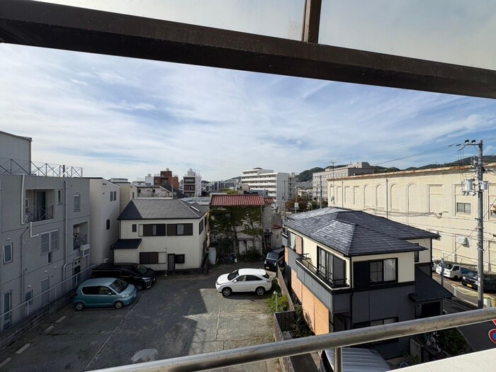 物件内観写真22　(室内からの展望)