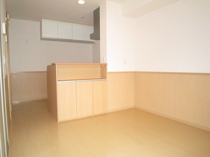 物件内観写真14　(廊下)