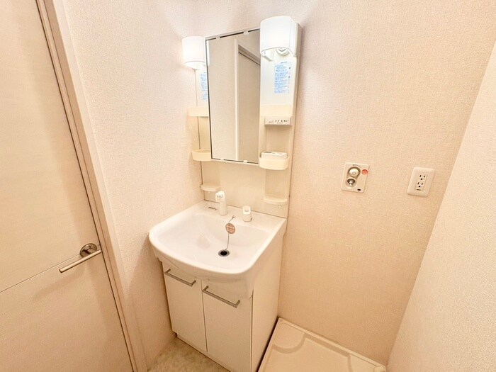 物件内観写真13　(洗面)