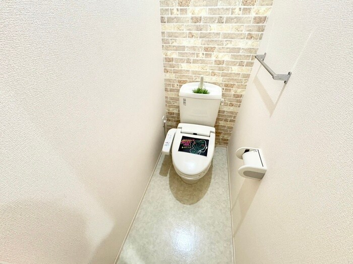 物件内観写真15　(トイレ)