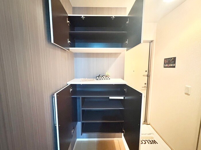 物件内観写真16　(靴箱)