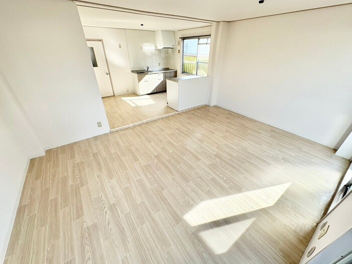 物件内観写真8　(居室)