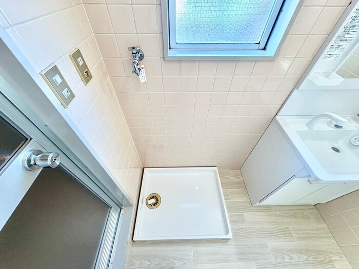 物件内観写真14　(洗濯機置場)