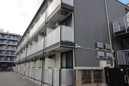 レオパレスＥＡＳＴＦＩＥＬＤⅡ外観写真