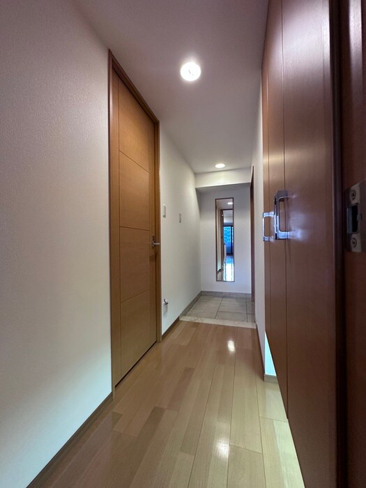 物件内観写真19　(廊下)
