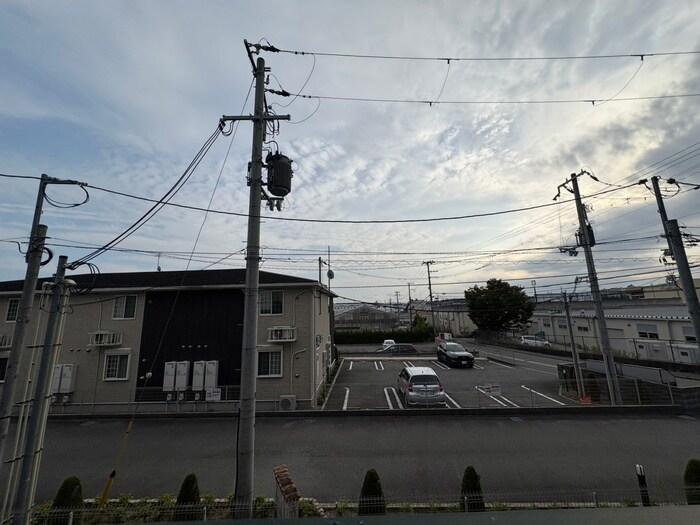 物件内観写真17　(室内からの展望)