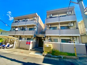 アークハイム四ノ宮外観写真