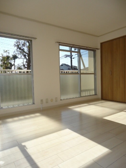 物件内観写真13　(居室)