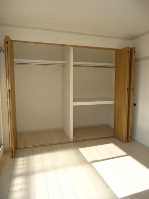 物件内観写真14　(収納)