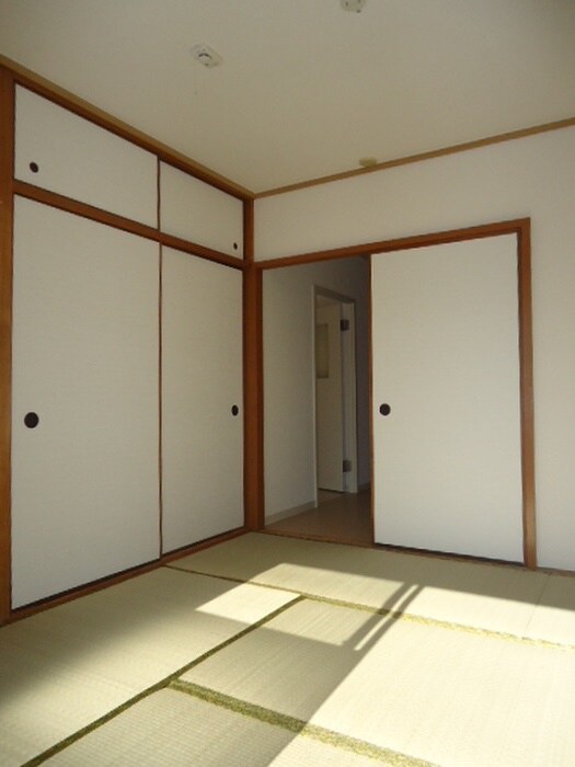 物件内観写真16　(居室)