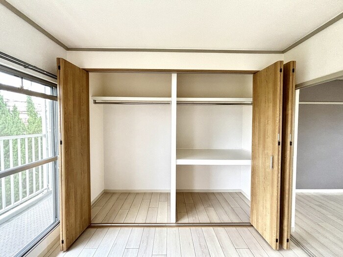 物件内観写真16　(収納)