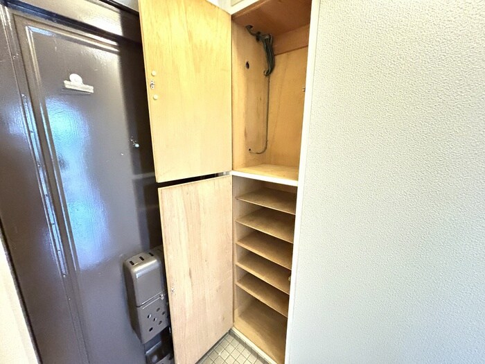 物件内観写真18　(靴箱)