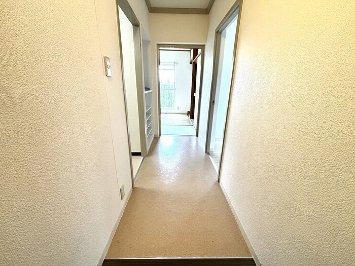 物件内観写真19　(廊下)
